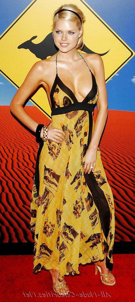 25P Sophie monk By twistedworlds