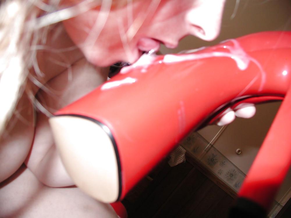 25P Shoe cumshots
