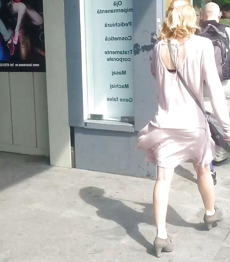 17P Spy sexy blonde skirt and feet romanian