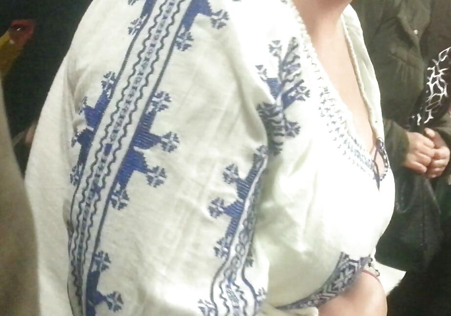 25P Spy bust and face sexy women in supermarket, mall romanian