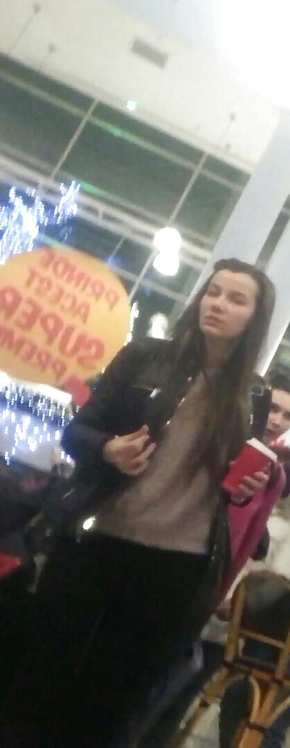 25P Spy bust and face sexy women in supermarket, mall romanian