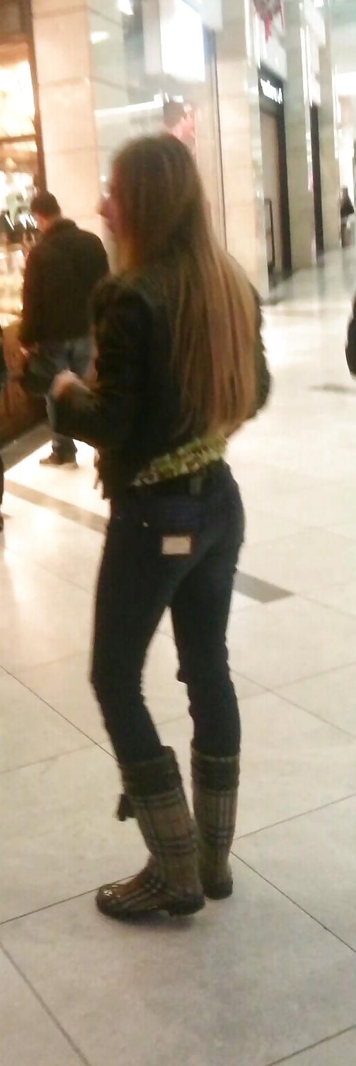 25P Spy mall and supermarket sexy ass women romanian
