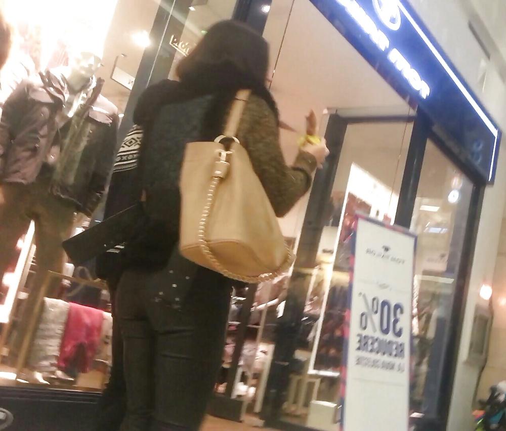 25P Spy mall and supermarket sexy ass women romanian