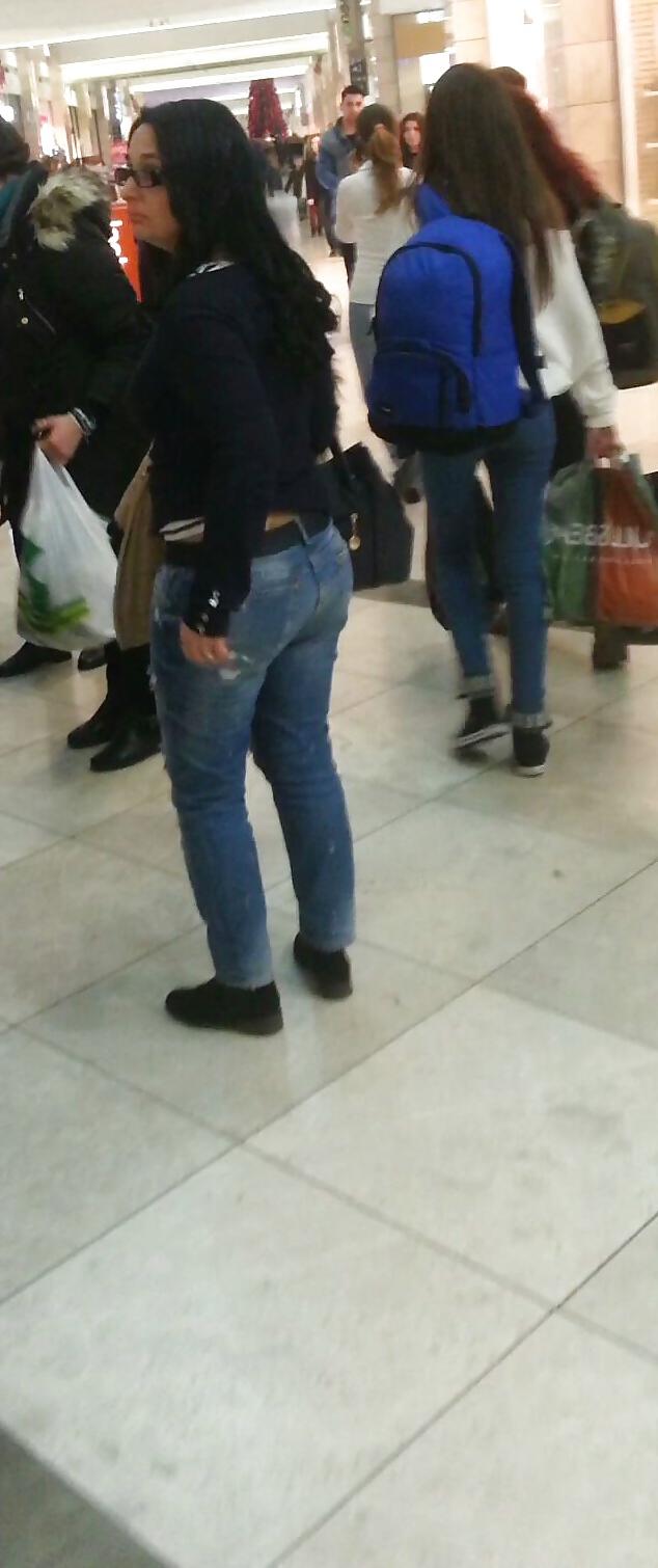 25P Spy mall and supermarket sexy ass women romanian