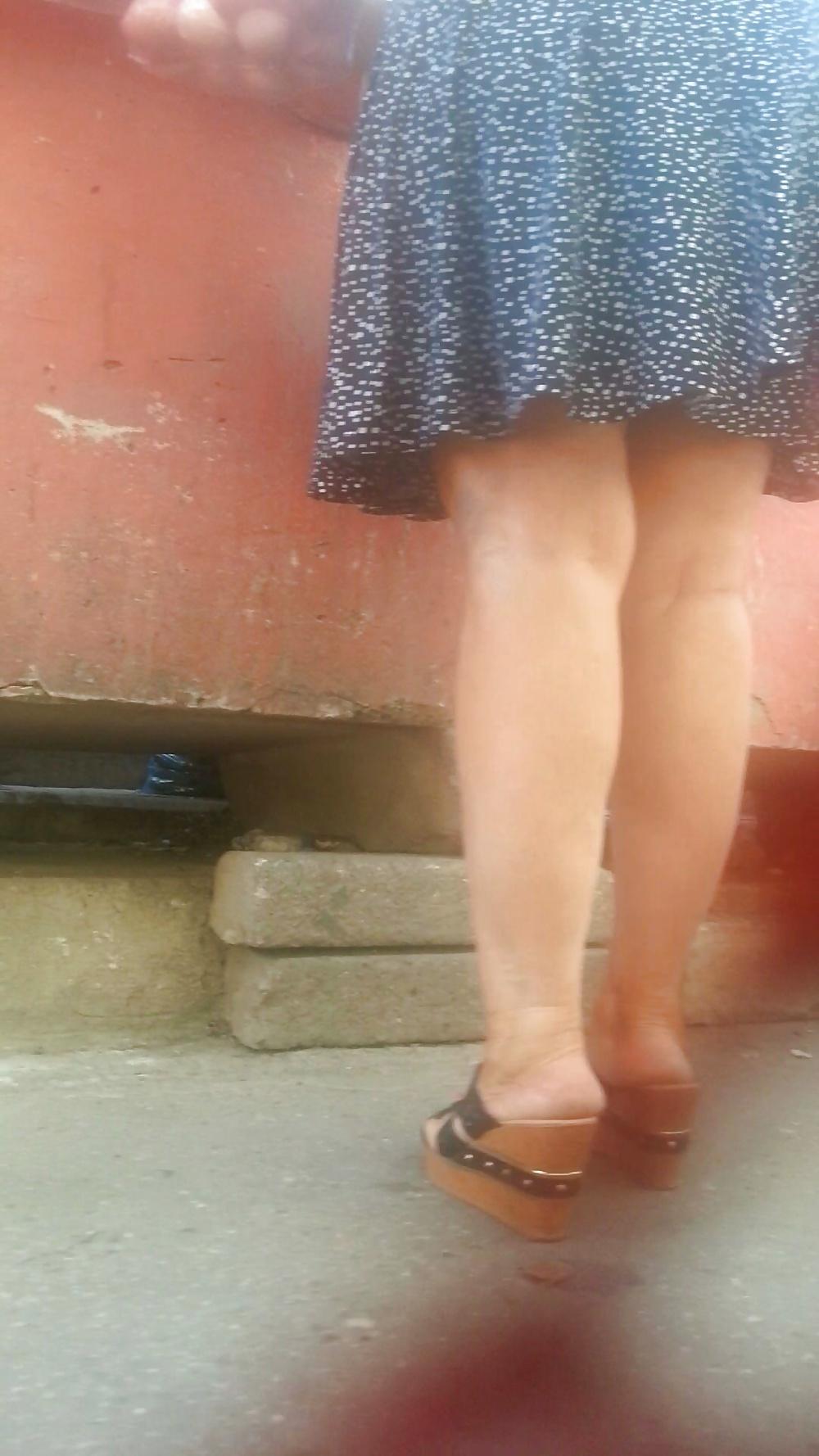 25P Spy sexy mature skirt and feet romanian