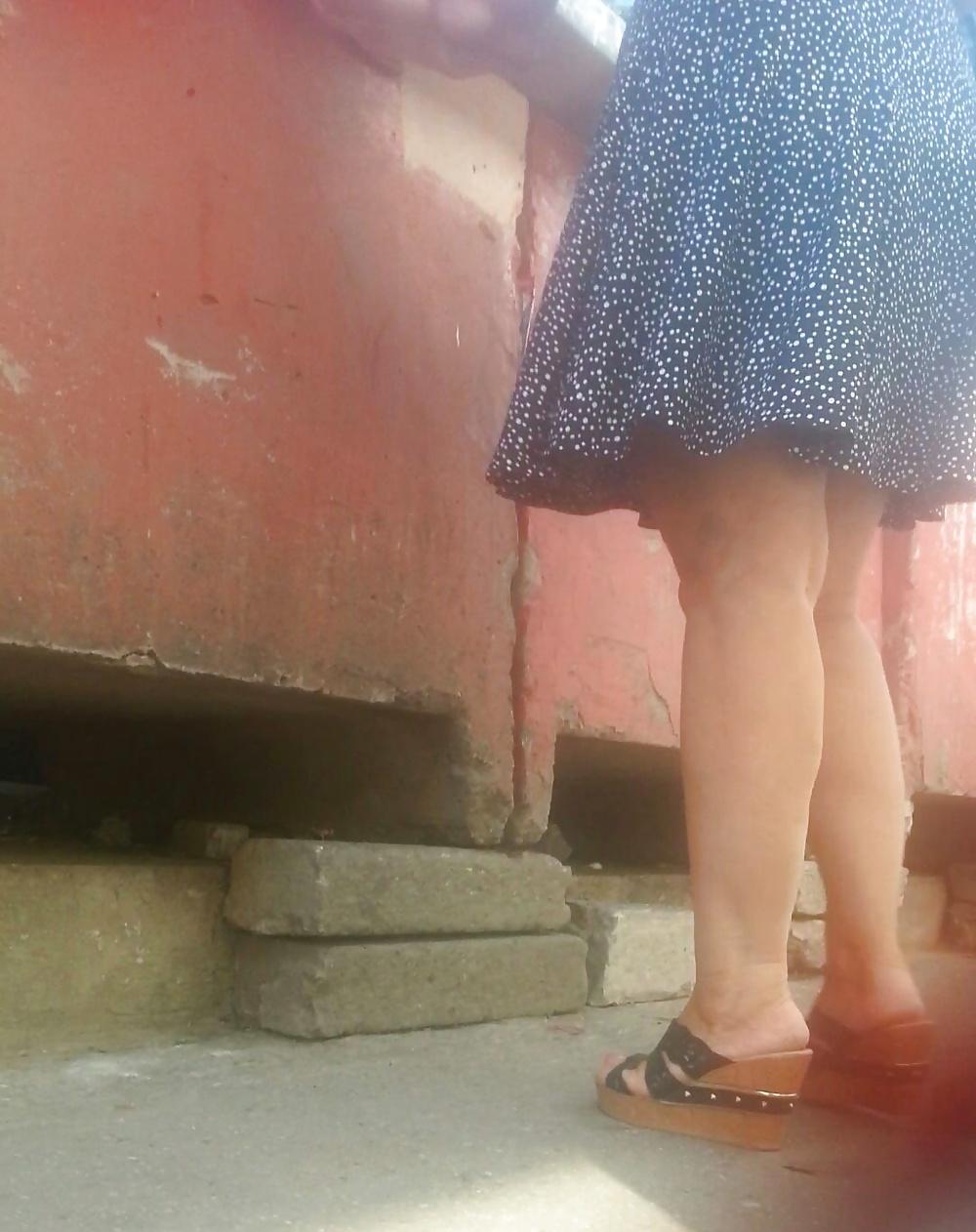25P Spy sexy mature skirt and feet romanian
