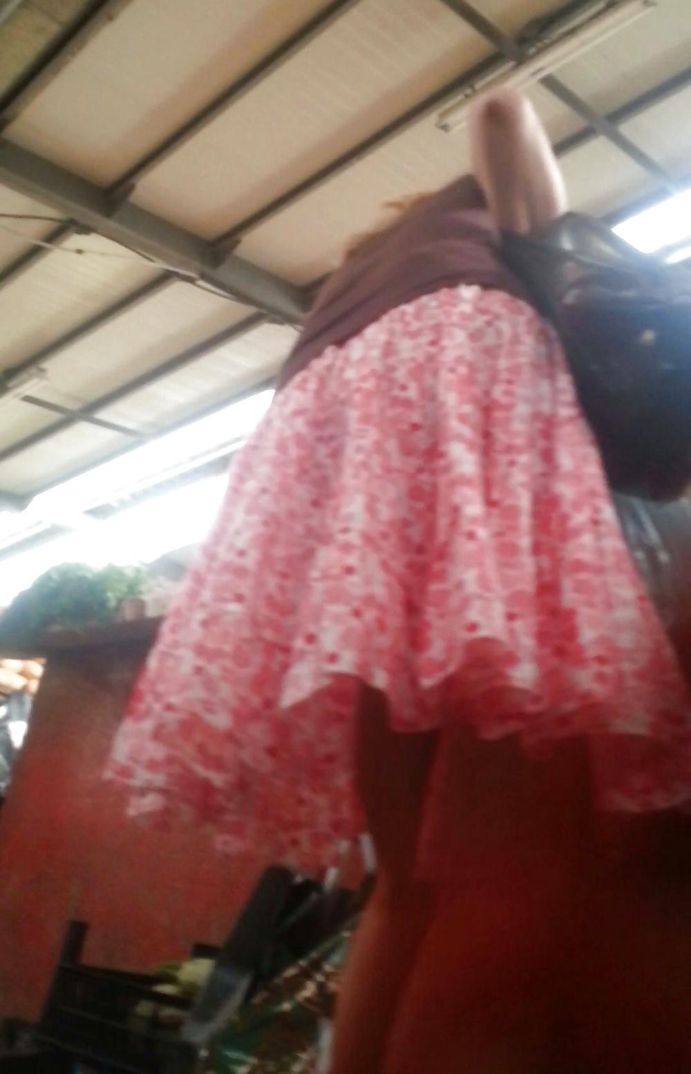 25P Spy sexy mature skirt and feet romanian
