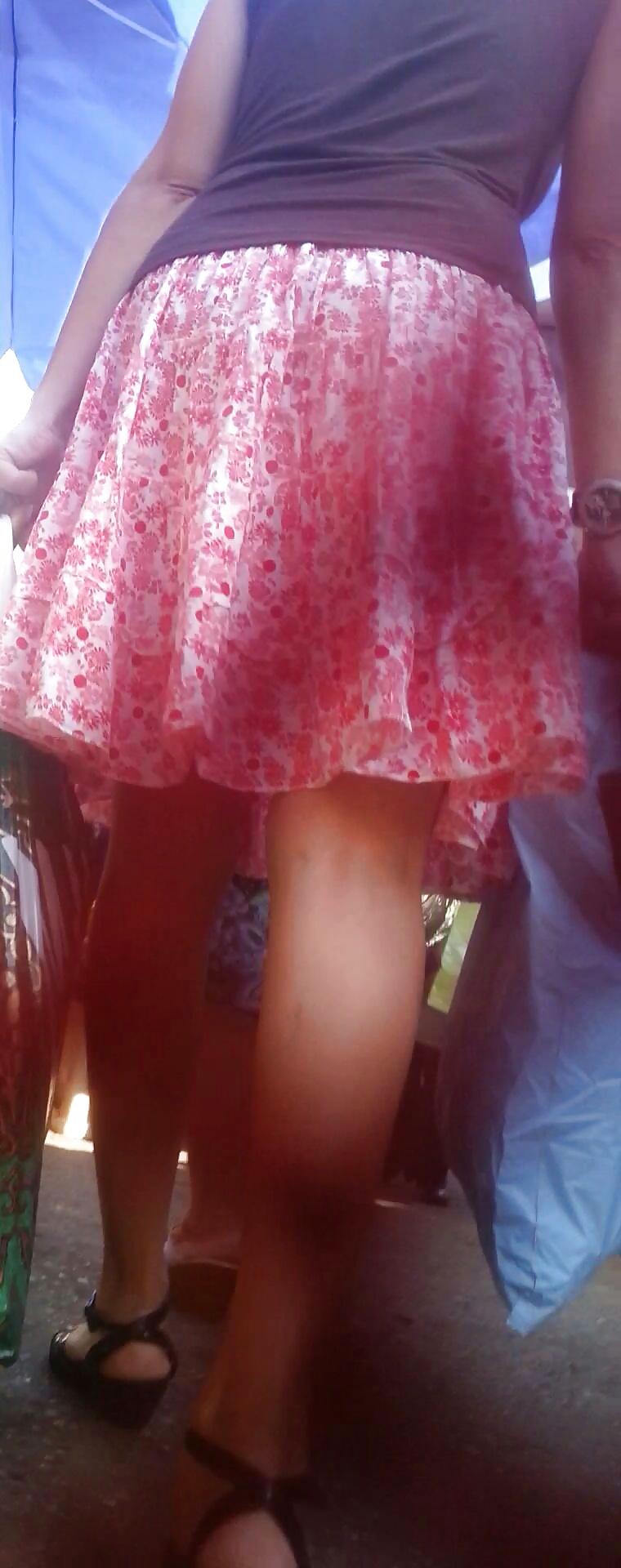 25P Spy sexy mature skirt and feet romanian