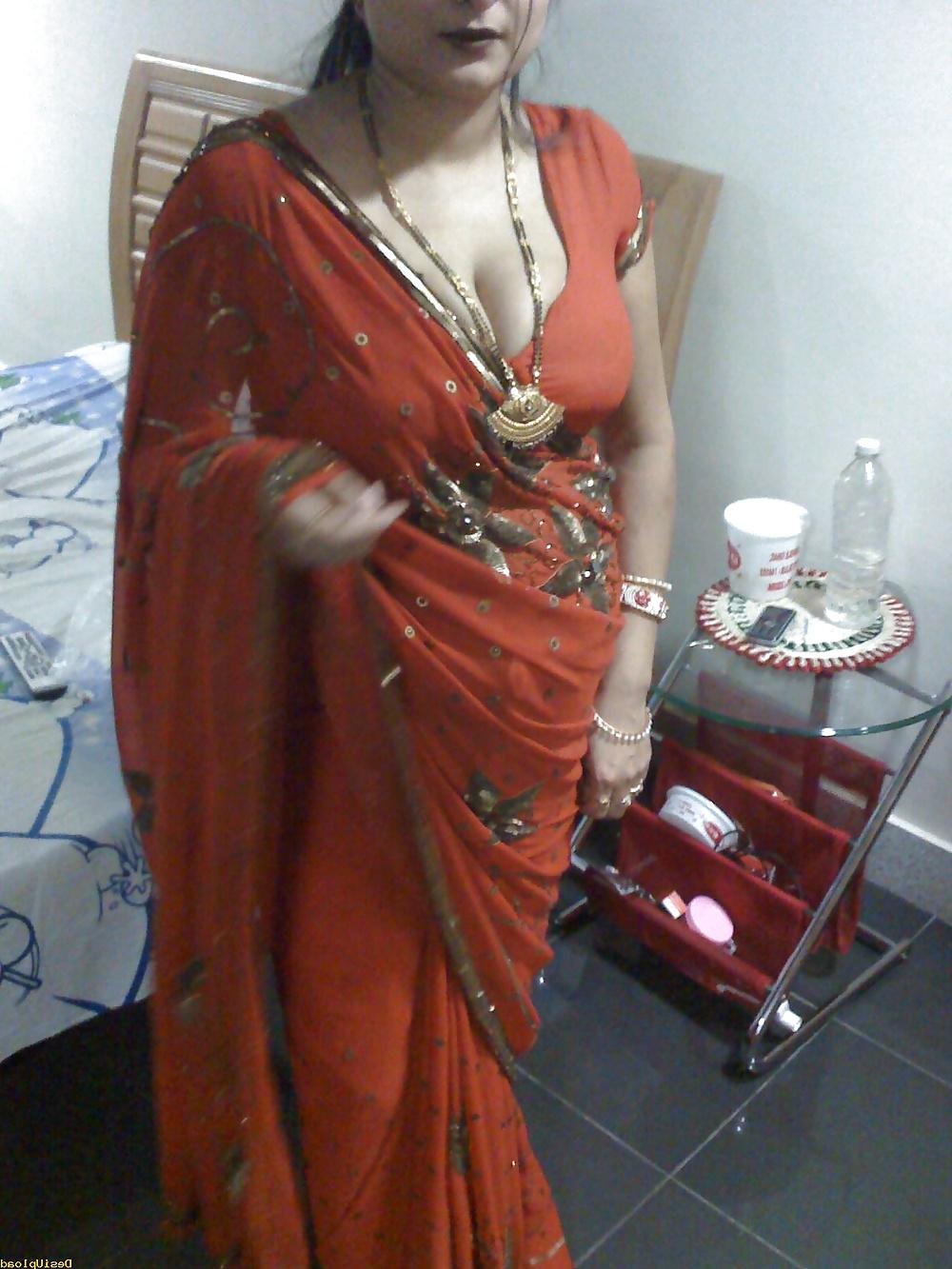 10P Urmila - Indian Mature Housewife