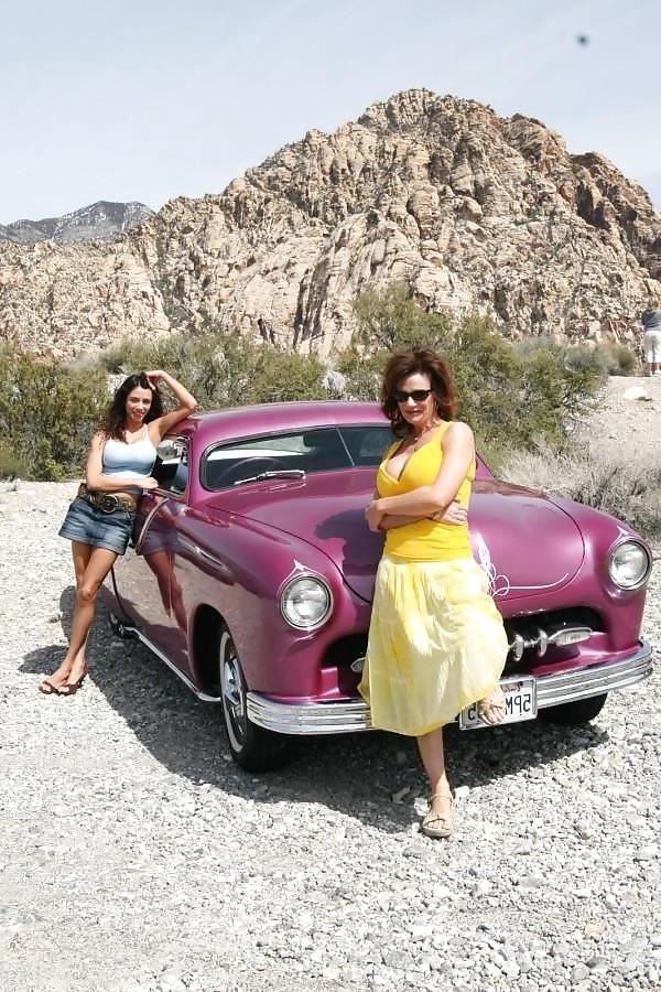 10P Deauxma at the Vegas car show
