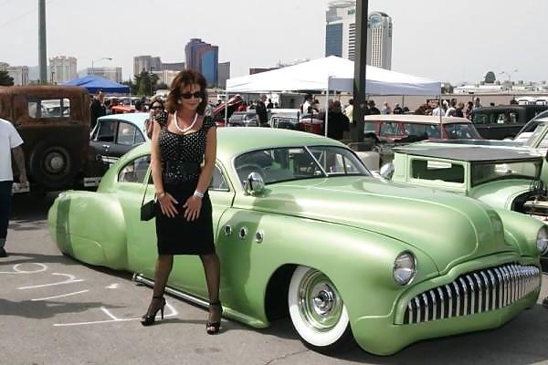 10P Deauxma at the Vegas car show
