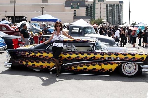 10P Deauxma at the Vegas car show