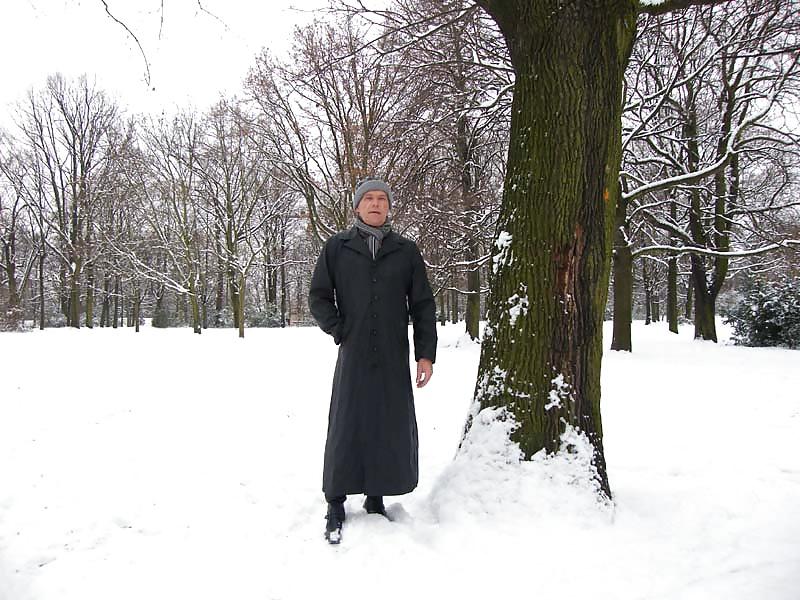 25P Berlin - fast ganz nackt im Winter - 01