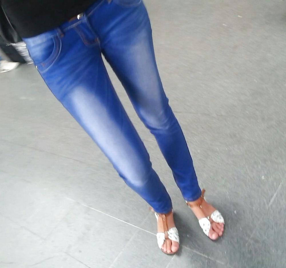 25P Spy feet, legs, foot, ankle, fingers romanian