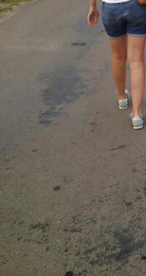 25P Spy feet, legs, foot, ankle, fingers romanian