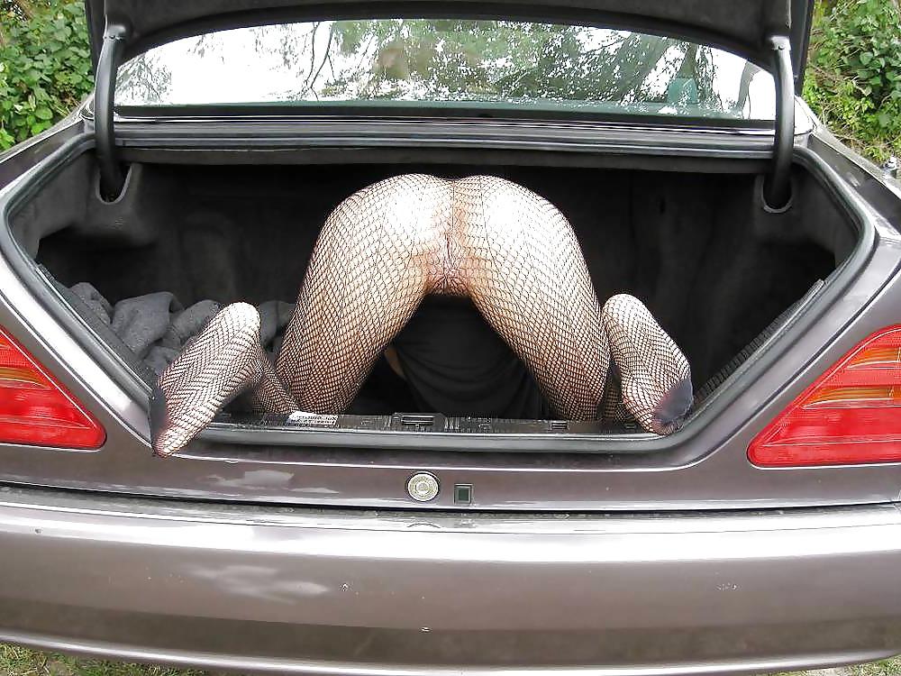 11P Horny in my car
