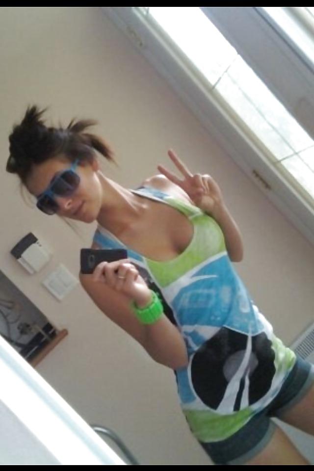 25P Facebook babes 16
