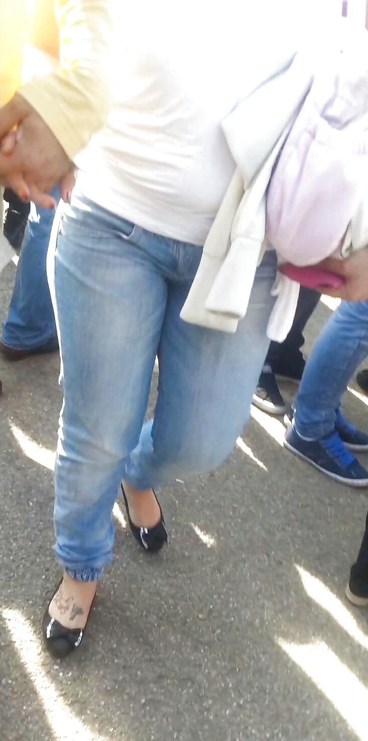 25P Spy cameltoe jeans, shorts sexy women romanian