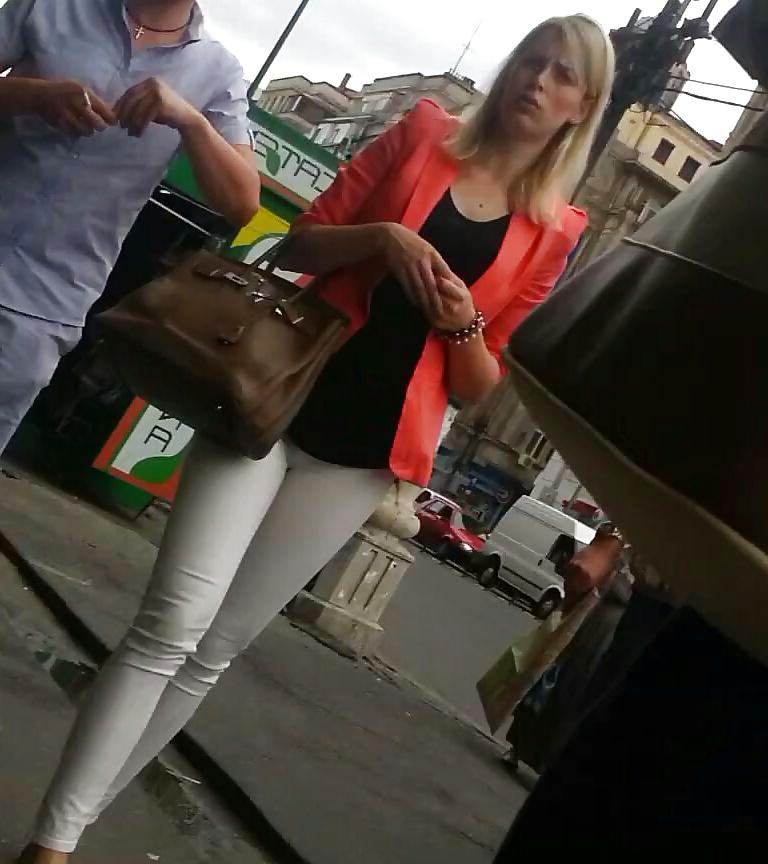 25P Spy cameltoe jeans, shorts sexy women romanian