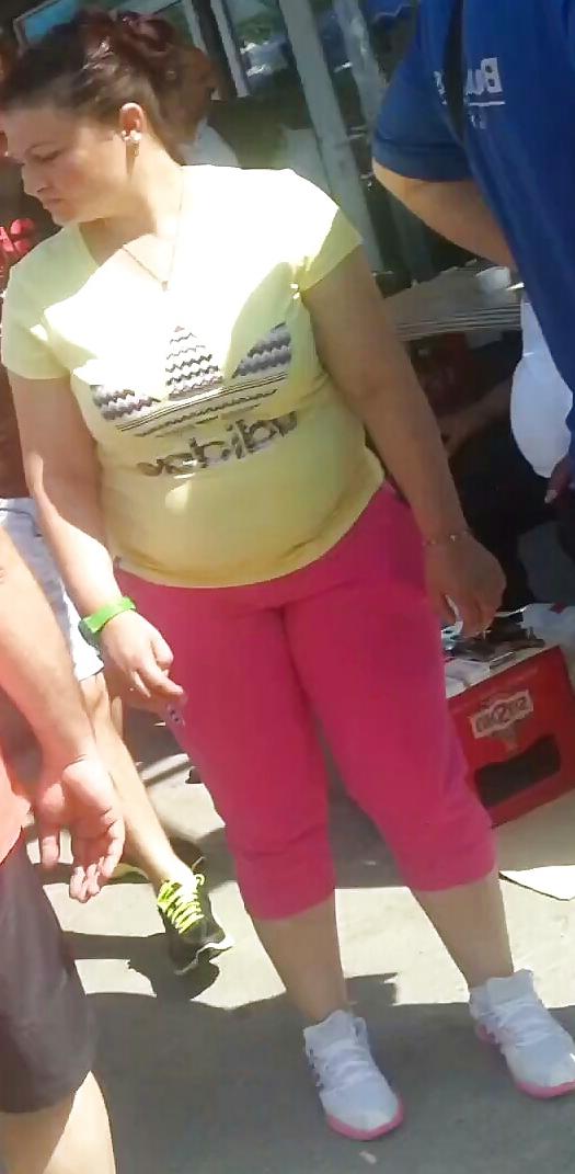 25P Spy cameltoe jeans, shorts sexy women romanian