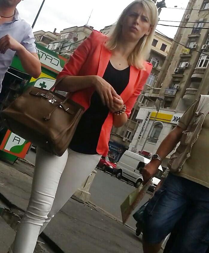 25P Spy cameltoe jeans, shorts sexy women romanian