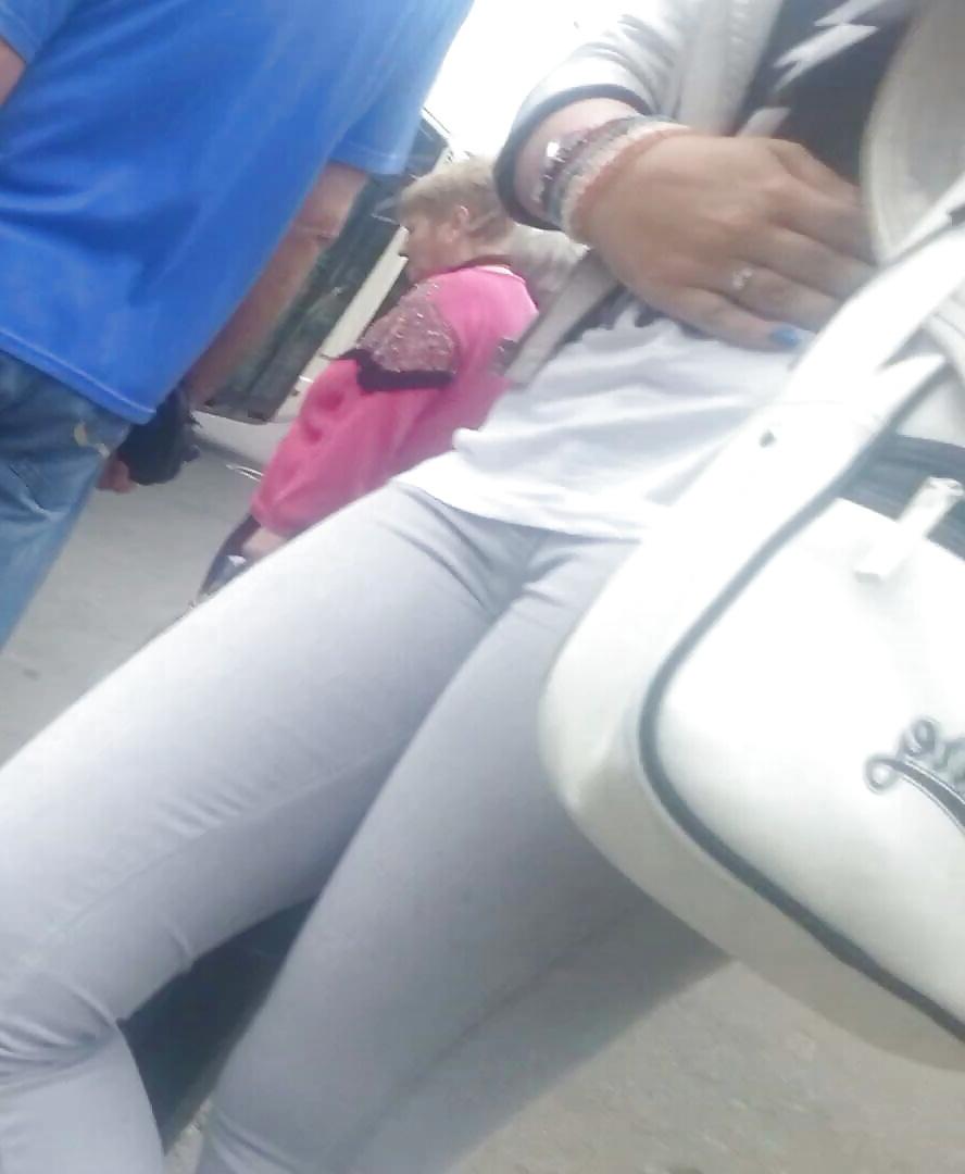 25P Spy cameltoe jeans, shorts sexy women romanian