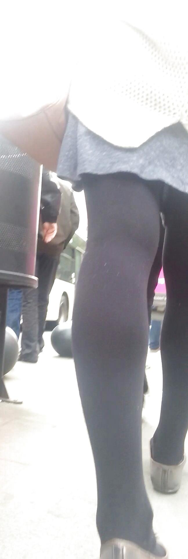 23P Spy sexy women skirt, feet, nylon, legs romanian