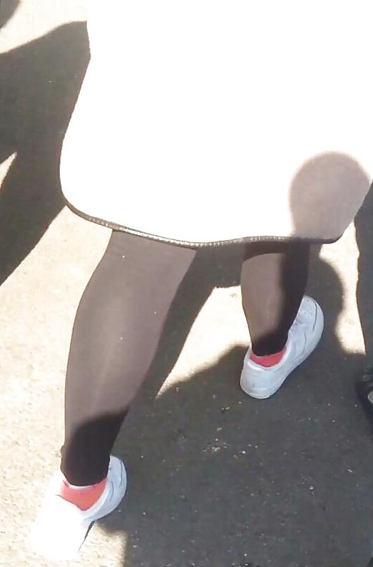 23P Spy sexy women skirt, feet, nylon, legs romanian