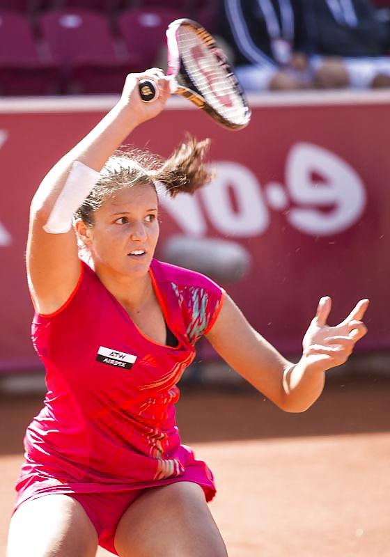 25P Laura Robson Oncourt