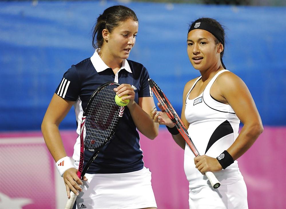 25P Laura Robson Oncourt