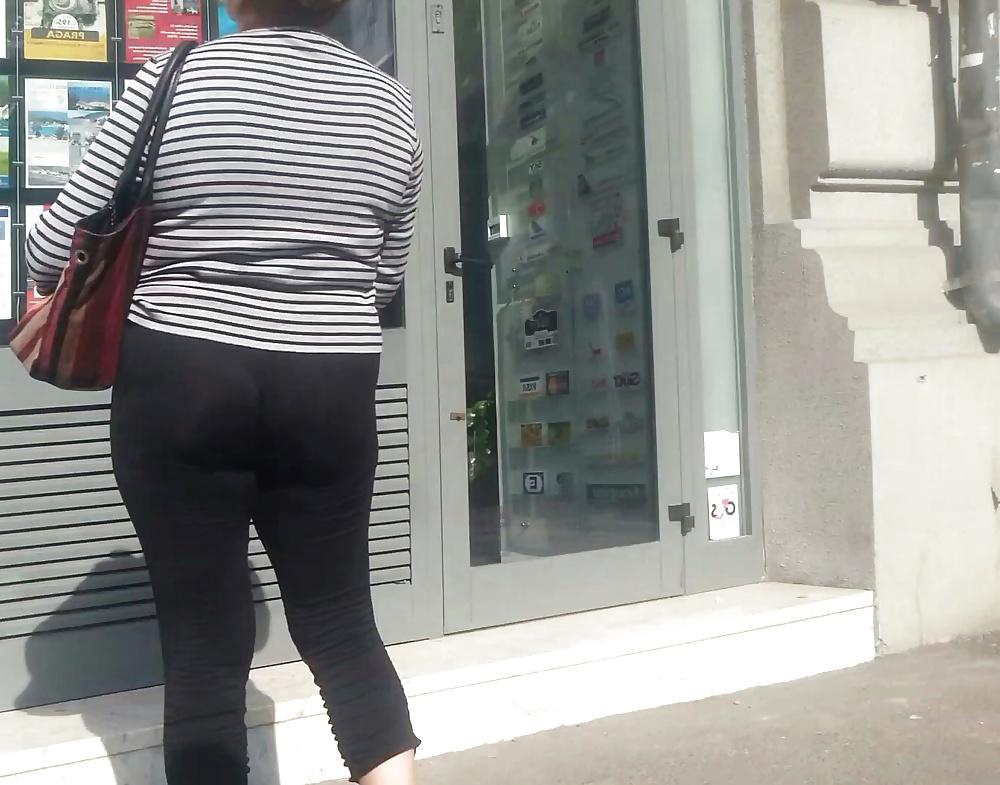 25P Spy sexy ass mature romanian