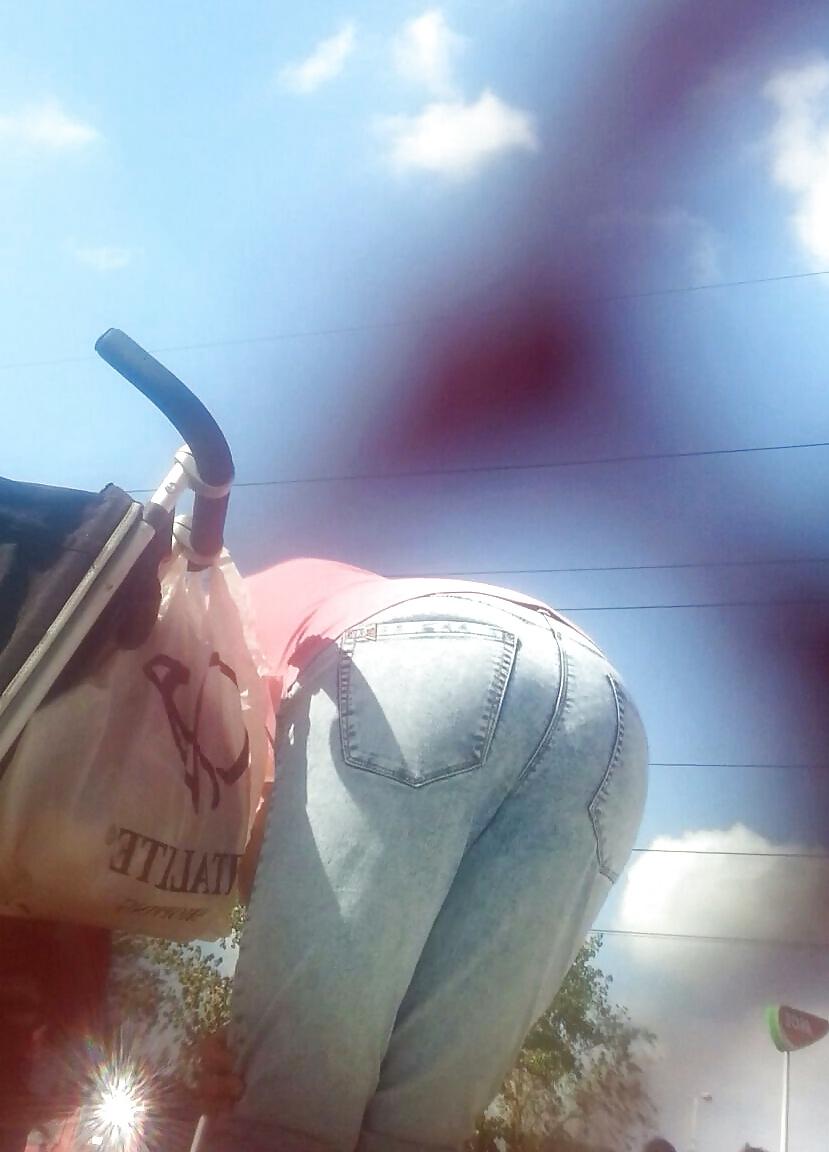 25P Spy sexy ass mature romanian