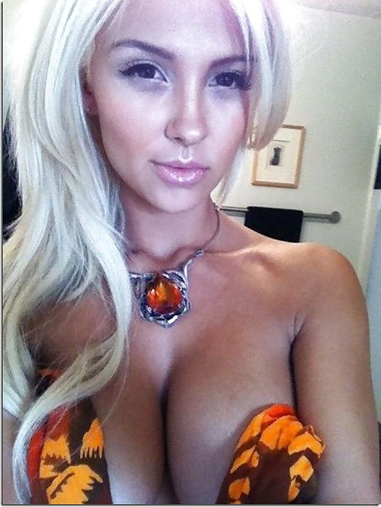 25P Comment on who you'd like to cum all over
