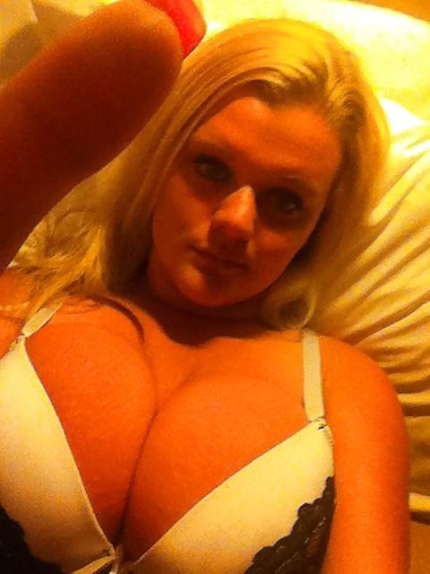 25P Comment on who you'd like to cum all over