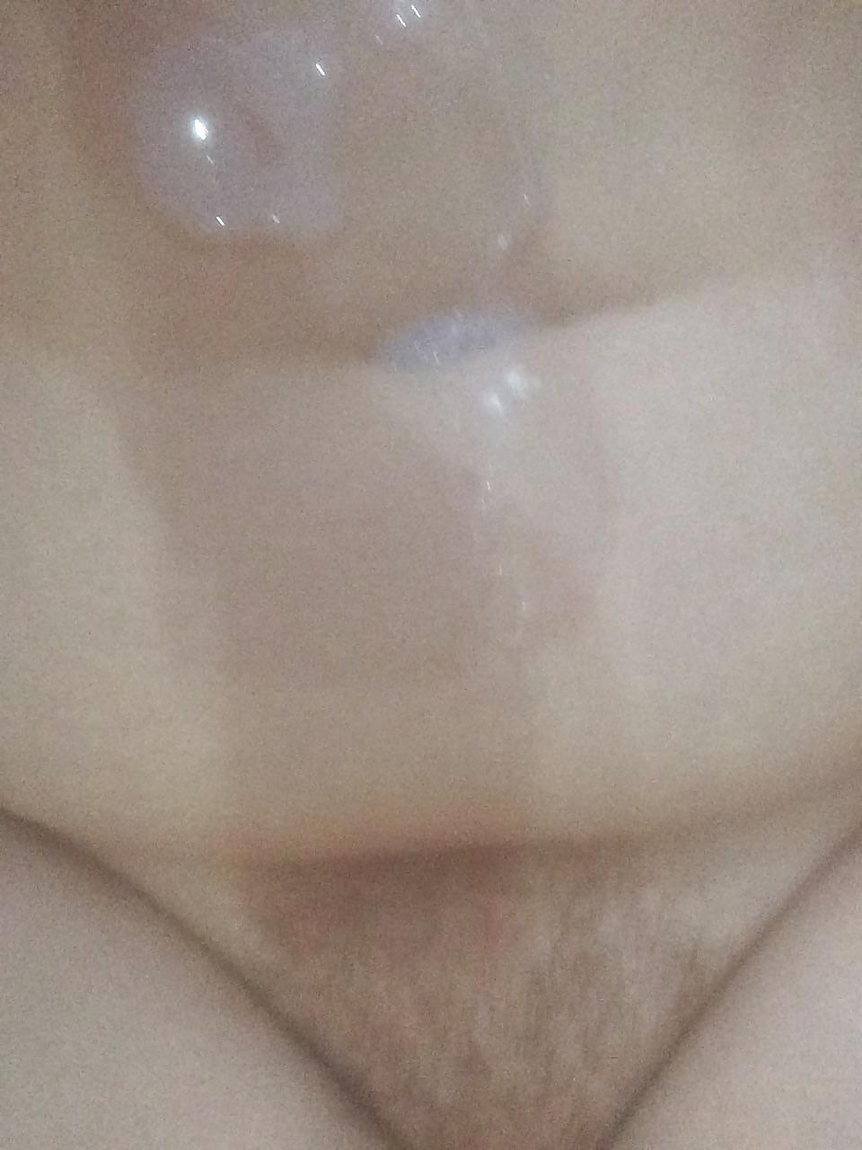 4P Cum on her fat belly