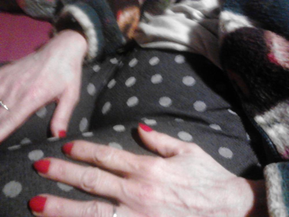 25P Pretty nails on mound