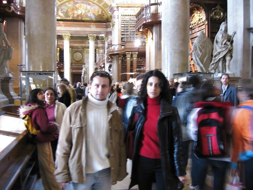 25P Italian couple