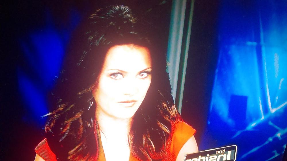 13P TV WOMEN I CUMMMM OVER
