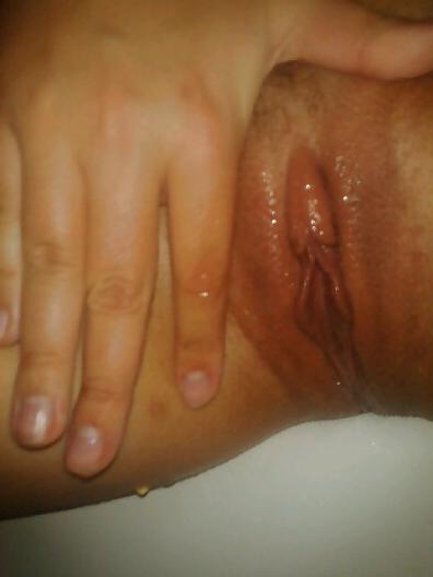 9P Decided to show my pussy, old pics Im 18