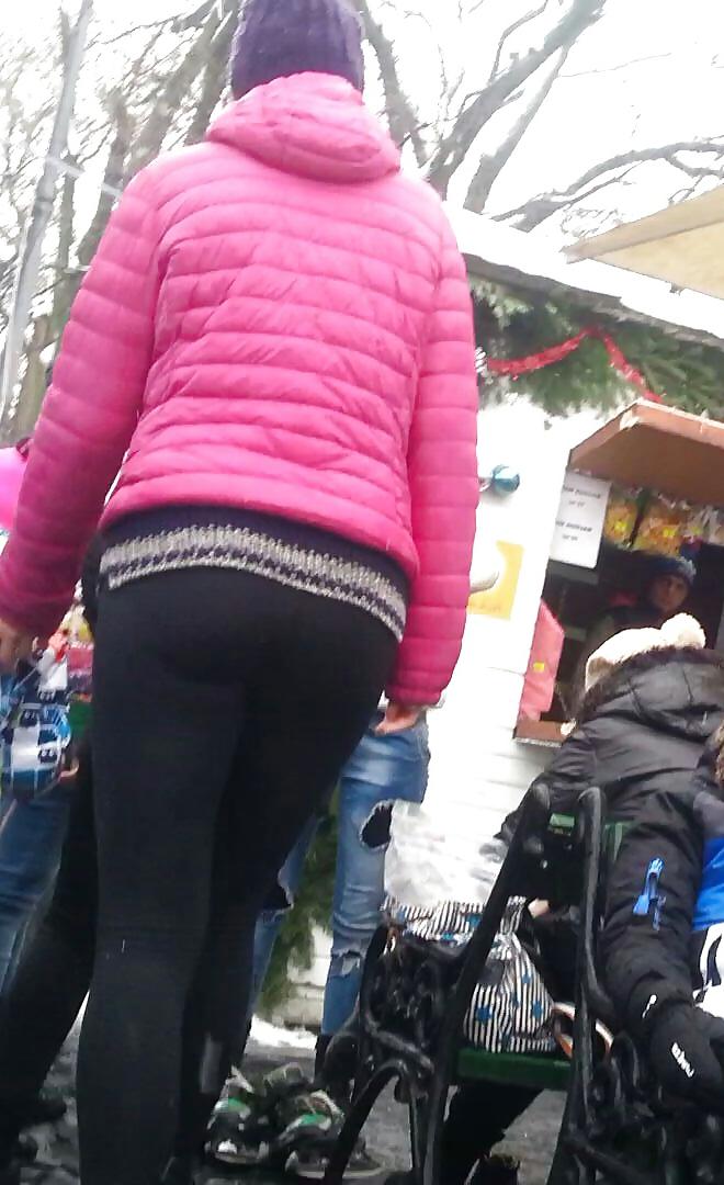 25P Spy leggigns,feet, legs tight sexy women romanian