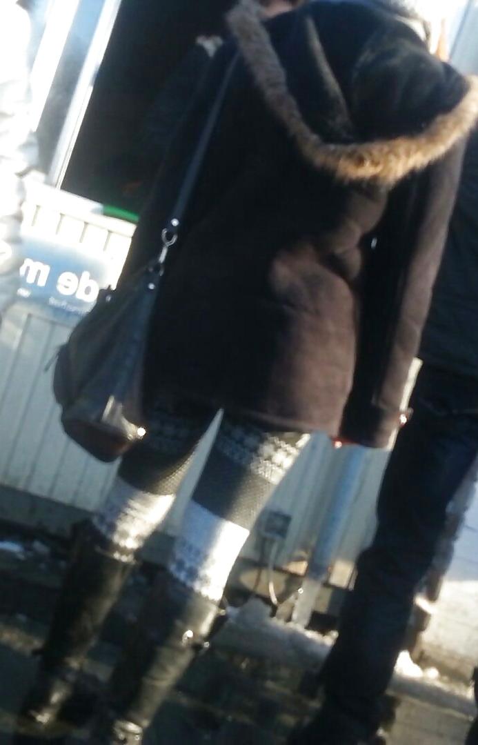 25P Spy leggigns,feet, legs tight sexy women romanian