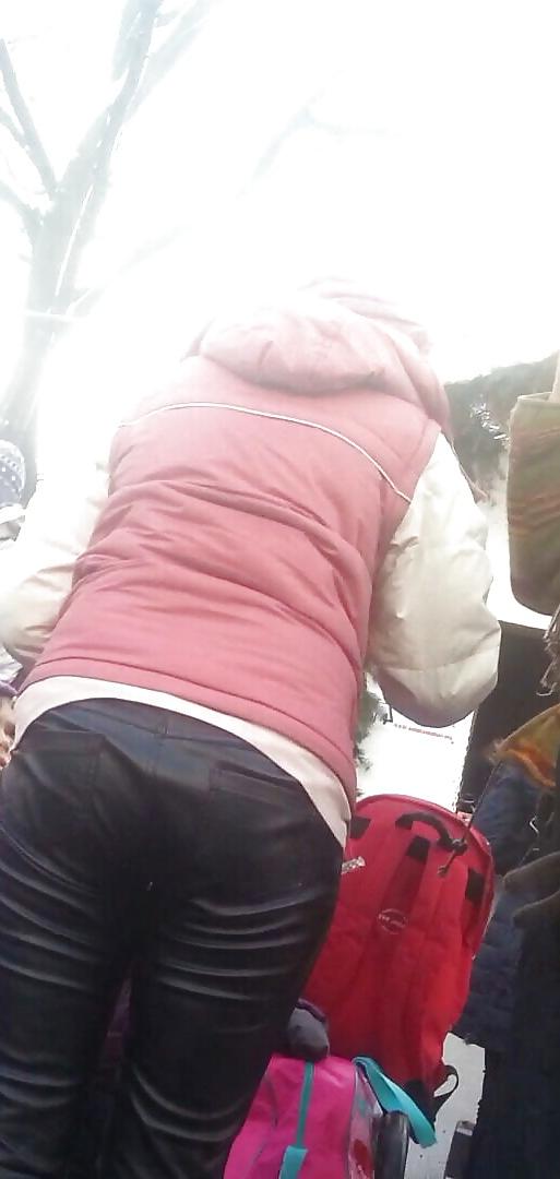 25P Spy leggigns,feet, legs tight sexy women romanian