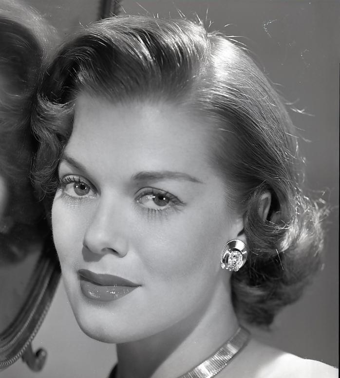 25P Let's Jerk Off Over ... Janis Paige