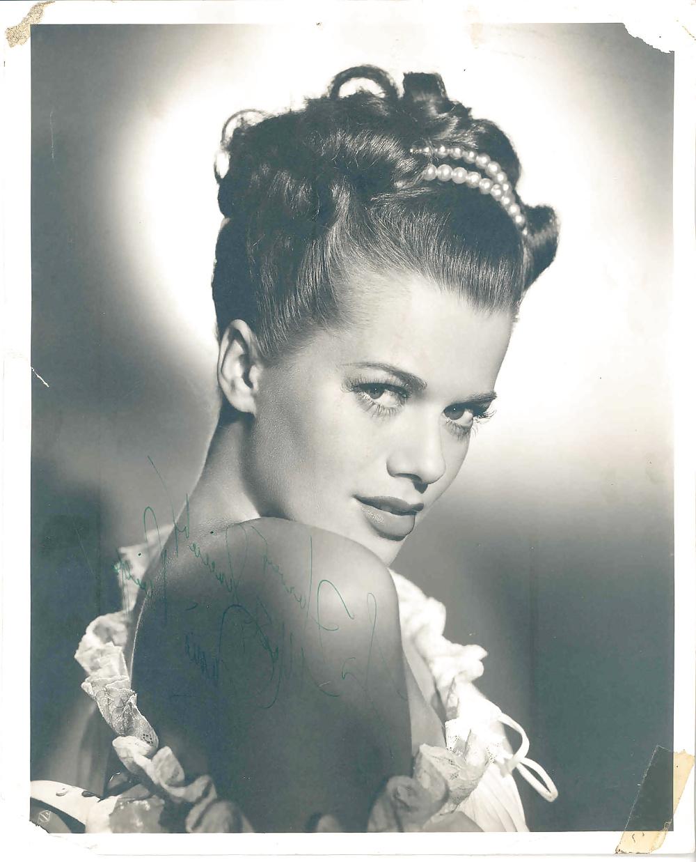 25P Let's Jerk Off Over ... Janis Paige