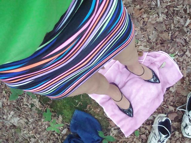 25P Shoe Horny Out in the Woods