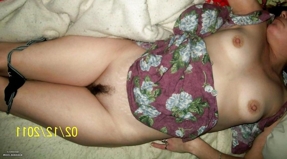 9P PARTY SLUT HOST