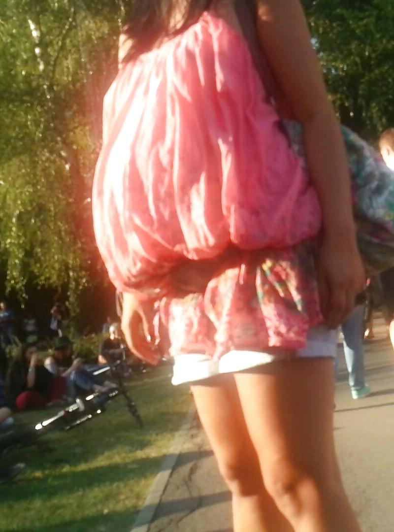 25P Spy sexy teens and mature skirt, feet romanian