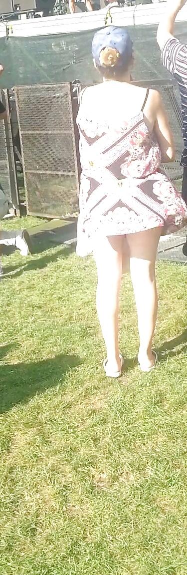 25P Spy sexy teens and mature skirt, feet romanian