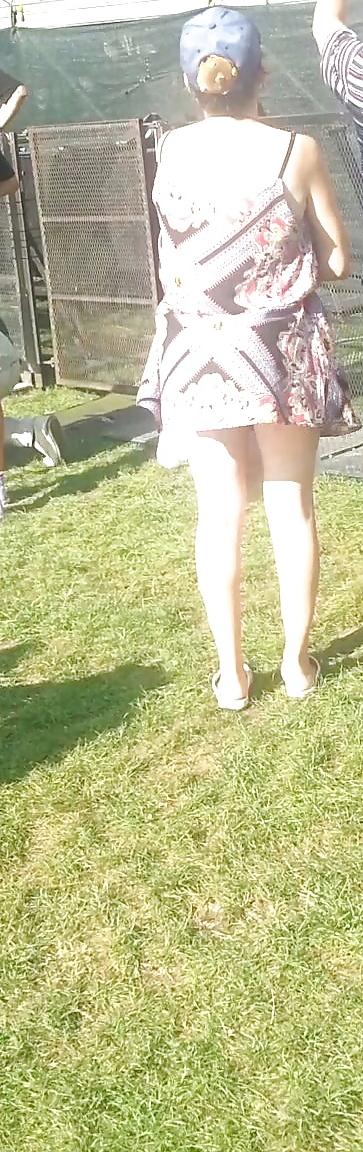 25P Spy sexy teens and mature skirt, feet romanian