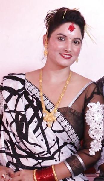 5P Sexy nepali housewife - SULOCHANA